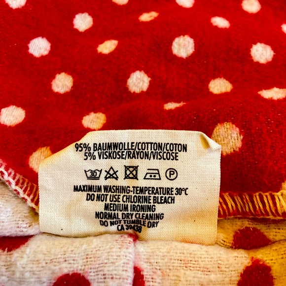 David Fussenegger Red Hooded Baby Winter Poncho - Picture 5 of 12